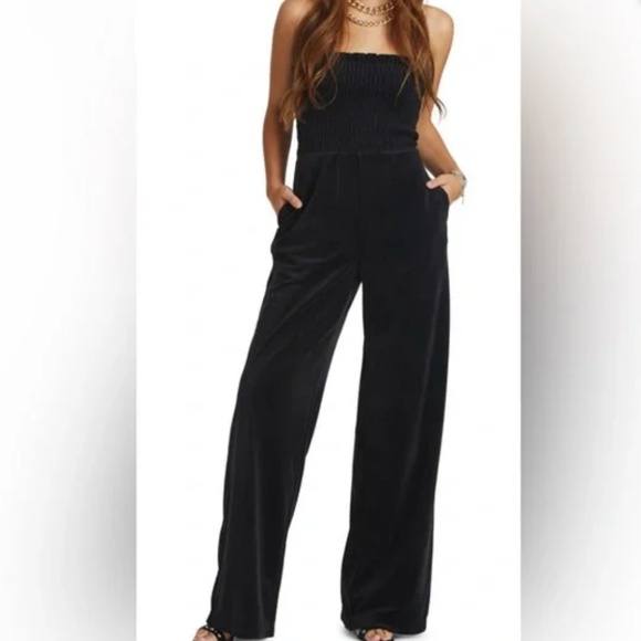 Juicy Couture Black Strapless Jumpsuit Romper S Small Velvet Velour NWOT pockets - Picture 1 of 6